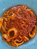 Spaghetti con calamares