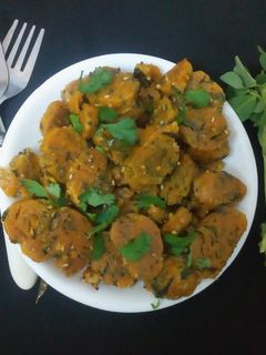 मेथी के मुठिया (Methi ki muthiya recipe in hindi) रेसिपी मुख्य फोटो