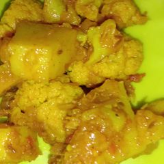 A picture of Aloo gobhi.