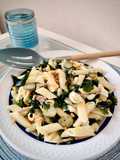 Ensalada de pasta con alga wakame y huevo