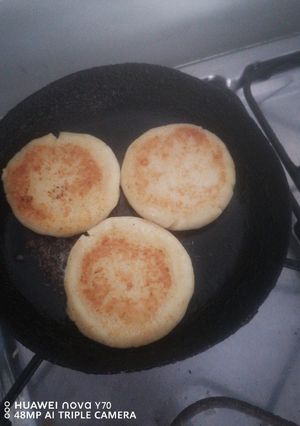Una foto de Arepas con cuajada o queso