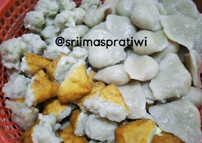 Resep Pempek Ikan Oleh Tiwi Hmy Cookpad