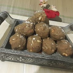 A picture of Jaggery Millet Ladoo.