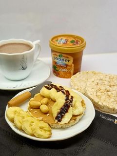 عکسی از دستور رایس کیک کره بادام زمینی🥜 و موز🍌