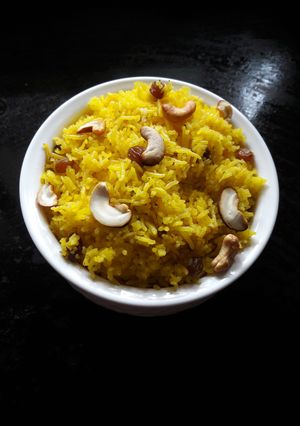 A picture of Bengali Mitha Basanti Pulao.