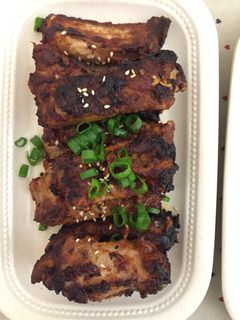 A picture of Takeout style chinese spare ribs.