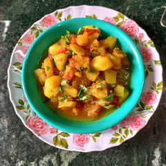 Raw Papaya and Potato Curry A picture of Raw Papaya and Potato Curry.