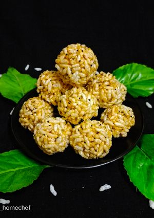 A picture of Puffed Rice & Sesame Seeds Ladoo.