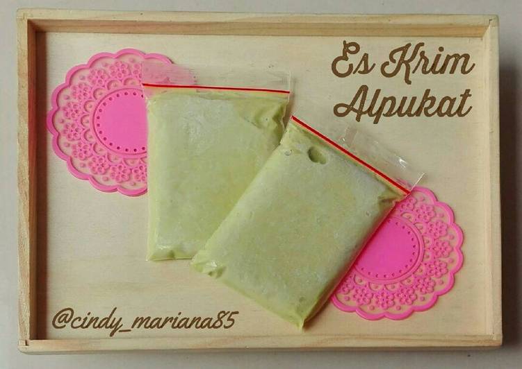 Bagaimana Membuat Es Krim Alpukat Simple (cuma 4 bahan), Lezat Sekali