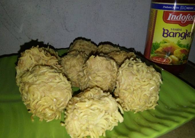 Bola bola mie