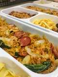 Bihun Goreng Sosis Bekal Makan Siang