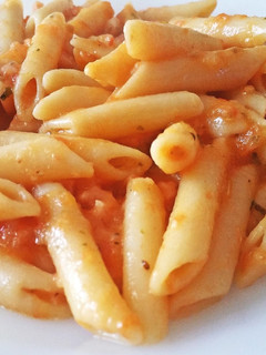 Una foto de Macarrones con bacon