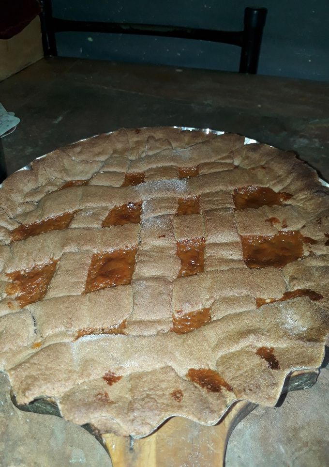 Una foto de Pasta frola  de chocolate con dulce de leche