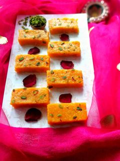 आम्र कलाकंद (Aamr kalakand recipe in Hindi) रेसिपी मुख्य फोटो