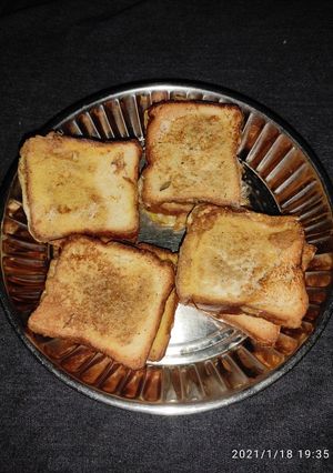 आलू टोस्ट (Aloo toast recipe in hindi) रेसिपी मुख्य फोटो