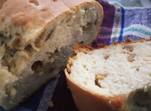 Una foto de Pan con chicharrones. {2}. Diana