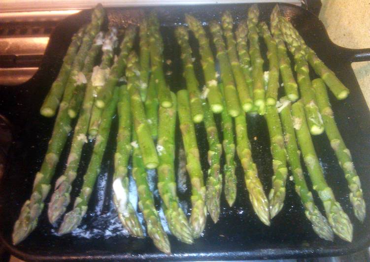 Steps to Make Homemade grilled asparagus w/ garlic &amp; butter