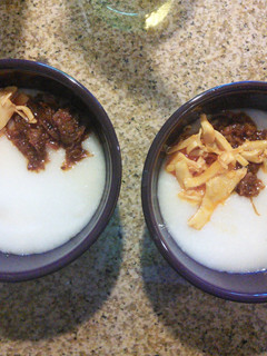 A picture of Hong Kong styled congee.