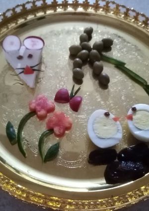 عکسی از دستور تزیین صبحانه دخترم