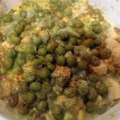 A picture of Mamma's Sweet Pea Salad.