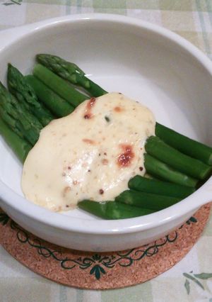 A picture of Asparagus with Grainy Mustard and Mayonnaise.