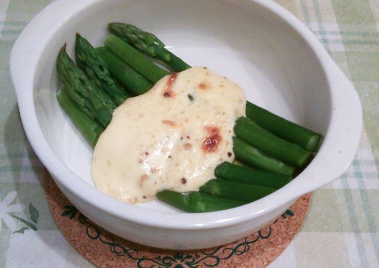 Asparagus with Grainy Mustard and Mayonnaise