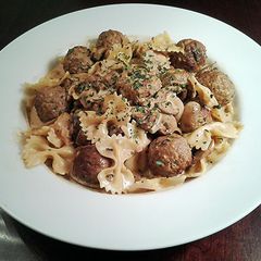 A picture of Meatball Stroganoff.