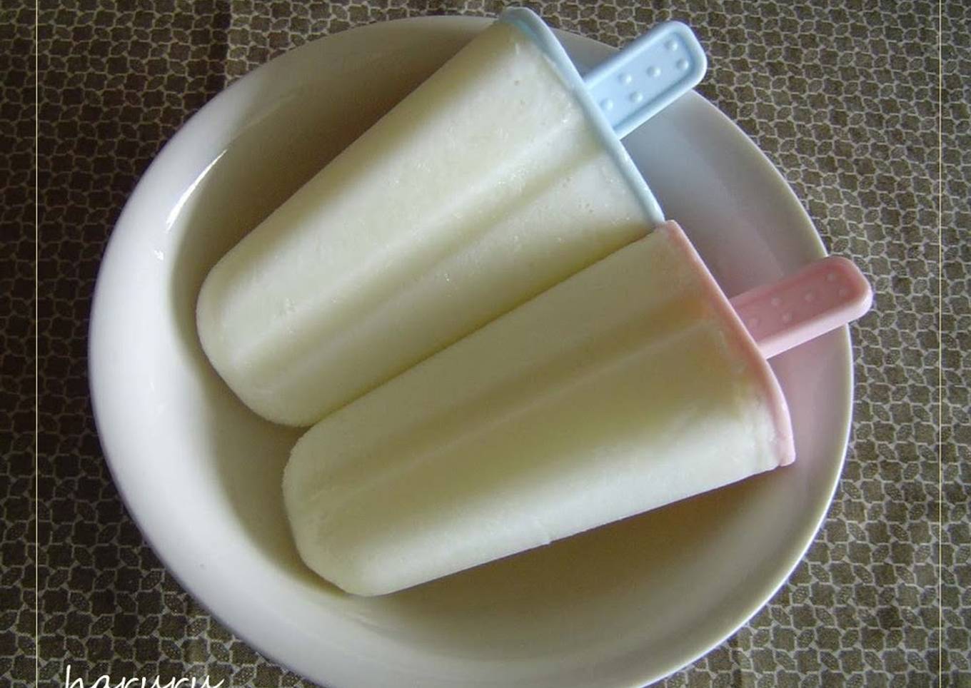 Easy Condensed Milk Ice Candy
