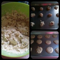 A picture of Moist chocolate chip cookies.