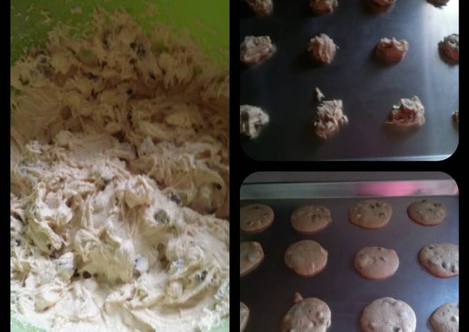 Recipe of Jamie Oliver Moist chocolate chip cookies
