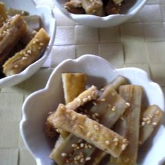 A picture of Healthy Sesame Simmered Burdock Root and Aburaage.