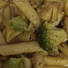 A picture of Easy Chicken Carbonara.
