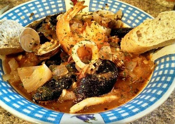 Steps to Make Super Quick Homemade Easy Cioppino