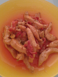 A picture of Chicken with curry powder, mustard and mayo.