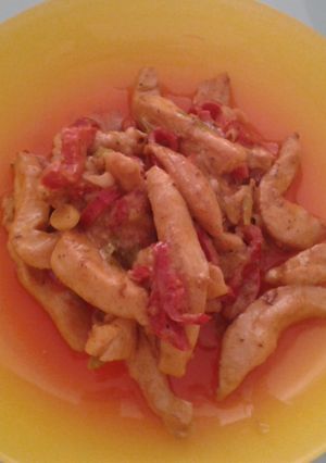 A picture of Chicken with curry powder, mustard and mayo.