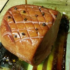 A picture of Orange Glazed Ham.
