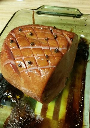 A picture of Orange Glazed Ham.