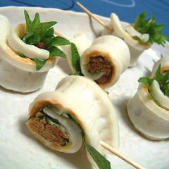 A picture of Tuna Soboro Chikuwa Wraps.