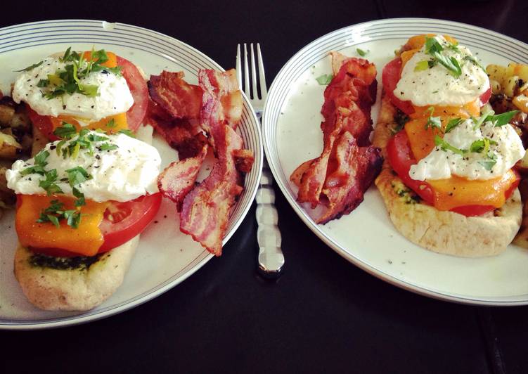 Simple Way to Make Super Quick Homemade Mediterranean Poached Egg Breakfast