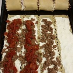 A picture of Lasagna Roll Up's.