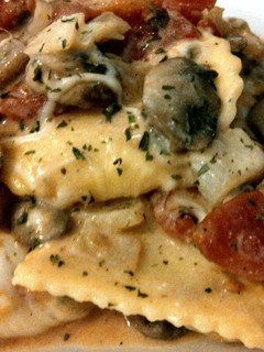 A picture of Cheese And Spinach Ravioli Deluxe!.