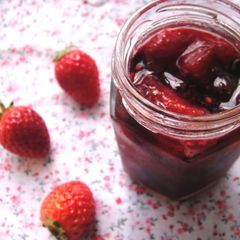A picture of Berry Confiture (Jam).
