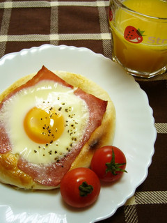 A picture of Easy! Breakfast Bacon and Egg Bread.