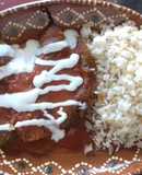 Chiles rellenos de queso con caldillo de jitomate