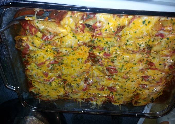 Steps to Make Ultimate Taco&#39;s in a Shell (Stuffed Shells)