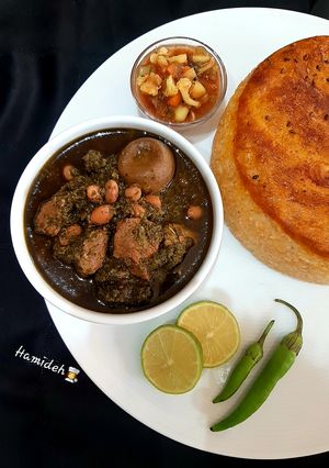 عکسی از دستور قورمه سبزی با گوشت بوقلمون😋