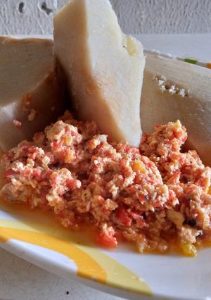 A picture of Tam And egg sauce 😋.