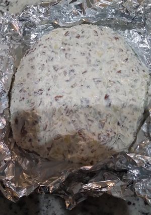 A picture of Cheese Ball.