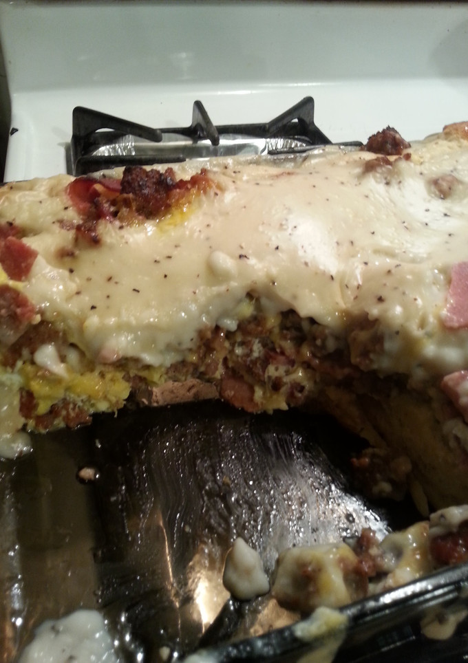 A picture of Breakfast in a pan.