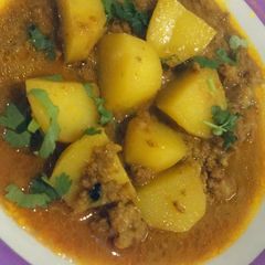A picture of Qeema Allu.